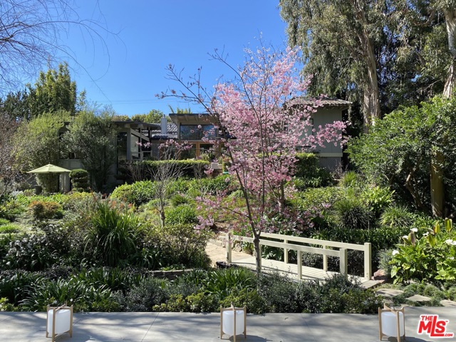 3 Bed Home for Sale in Los Angeles, California
