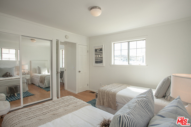 1923 ROCKEFELLER Lane, Redondo Beach, California 90278, 2 Bedrooms Bedrooms, ,2 BathroomsBathrooms,Residential,Sold,ROCKEFELLER,18396612