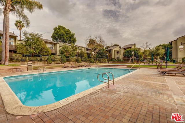 2 Bed Home for Sale in Culver City, California
