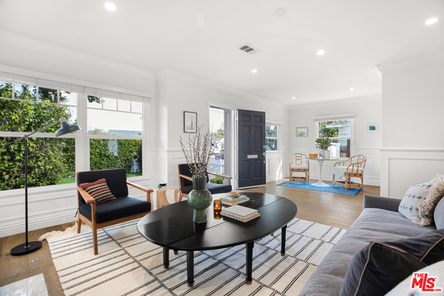 4 Bed Home for Sale in Valley Village, California