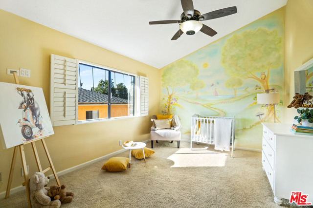 2 Bed Home for Sale in Studio City, California