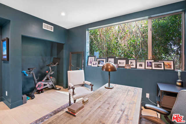3 Bed Home for Sale in Venice, California