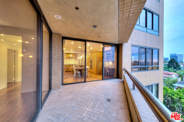 2 Bed Home for Sale in Los Angeles, California