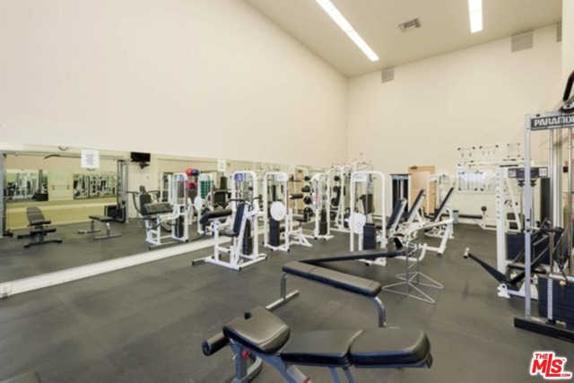 4 Bed Home for Sale in Los Angeles, California