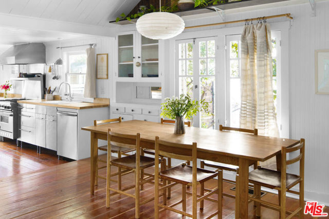 2 Bed Home for Sale in Los Angeles, California