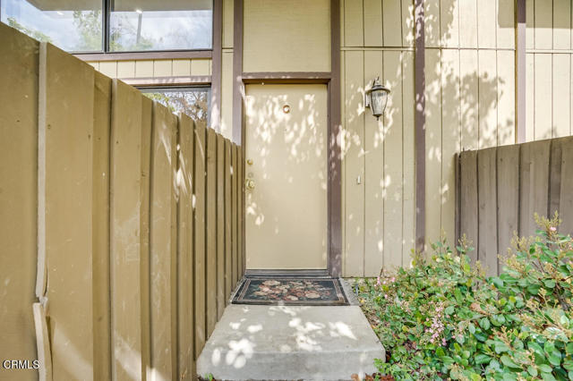 3 Bed Home for Sale in Van Nuys, California