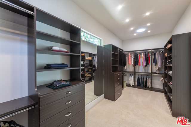 4 Bed Home for Sale in Encino, California