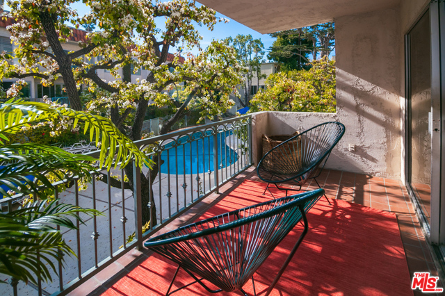2 Bed Home for Sale in Los Angeles, California