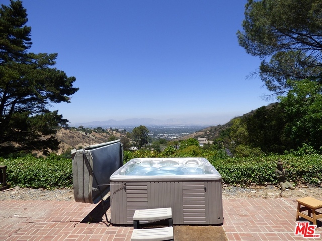 3 Bed Home for Sale in Sherman Oaks, California
