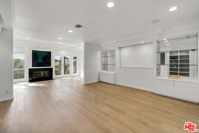 4 Bed Home for Sale in Beverly Hills, California