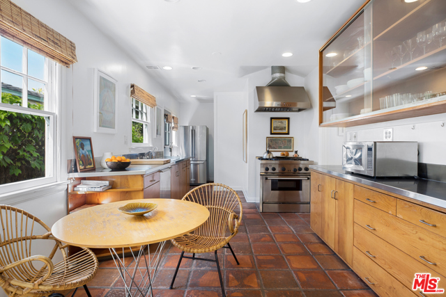3 Bed Home for Sale in Venice, California