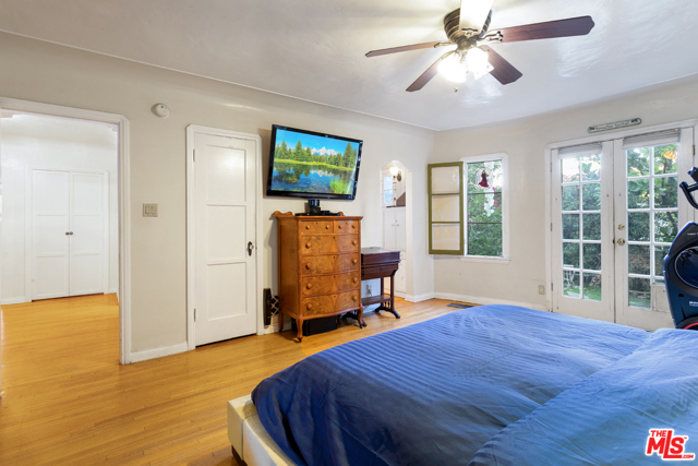  Income Home for Sale in Beverly Hills, California
