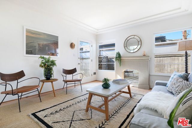 2 Bed Home for Sale in Venice, California