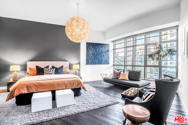 2 Bed Home for Sale in Los Angeles, California