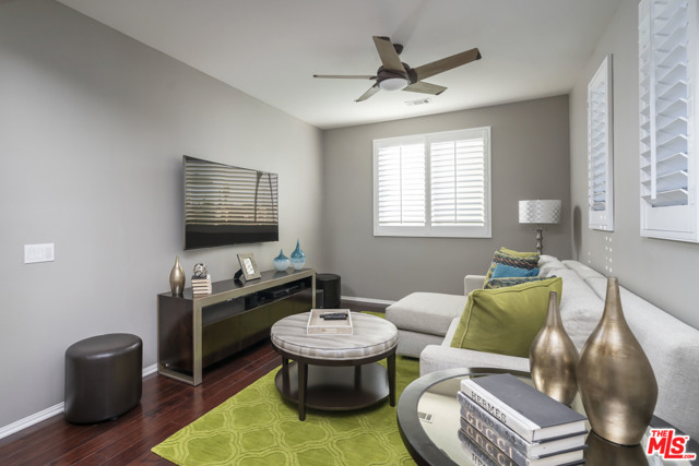 4 Bed Home for Sale in Lake Balboa, California