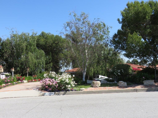 2039 Via Visalia, Palos Verdes Estates, California 90274, 5 Bedrooms Bedrooms, ,2 BathroomsBathrooms,Residential,Sold,Via Visalia,160040959