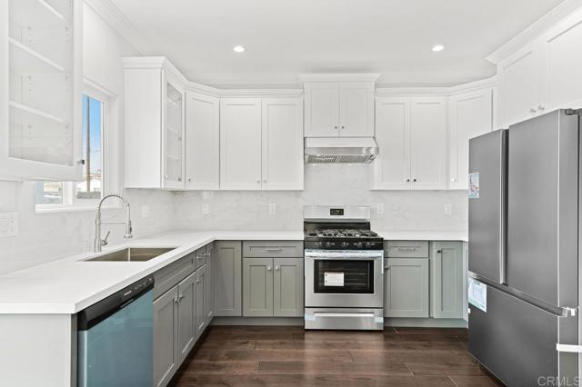  Income Home for Sale in Los Angeles, California