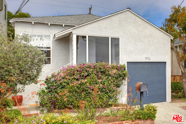 1932 AVA Avenue, Hermosa Beach, California 90254, 3 Bedrooms Bedrooms, ,2 BathroomsBathrooms,Residential,Sold,AVA,19521240