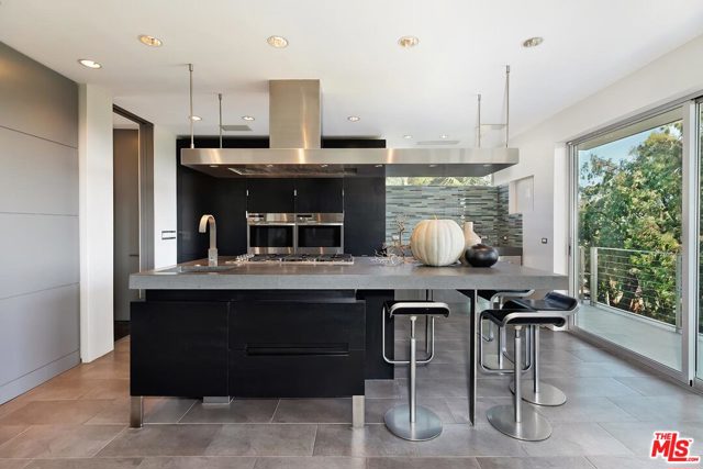 3 Bed Home for Sale in Los Angeles, California