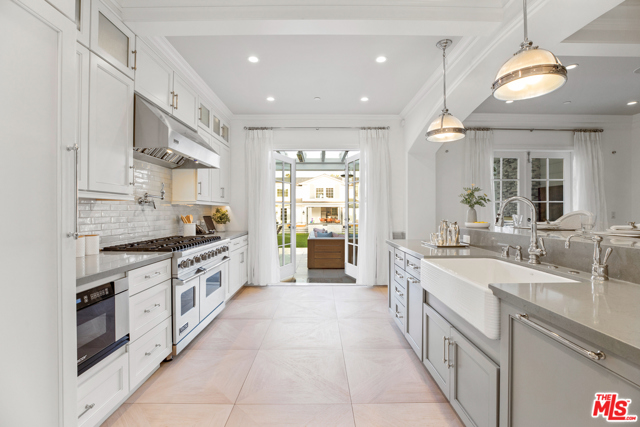 5 Bed Home for Sale in Beverly Hills, California