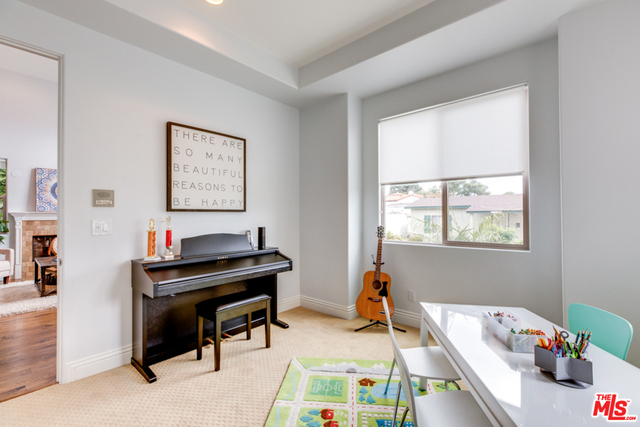 1006 HARKNESS Lane, Redondo Beach, California 90278, 5 Bedrooms Bedrooms, ,4 BathroomsBathrooms,Residential,Sold,HARKNESS,19466584