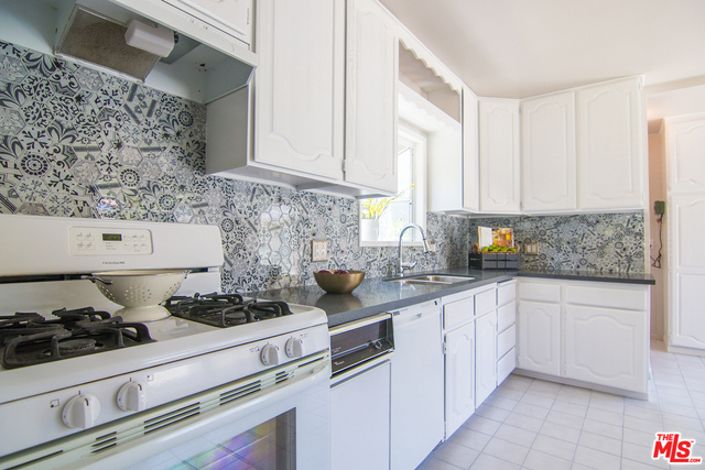 1605 FAYMONT Avenue, Manhattan Beach, California 90266, 4 Bedrooms Bedrooms, ,2 BathroomsBathrooms,Residential,Sold,FAYMONT,18365678