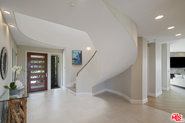 4 Bed Home for Sale in Malibu, California