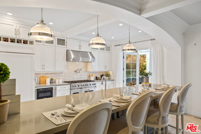 5 Bed Home for Sale in Beverly Hills, California