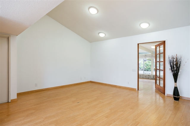 3685 Vista Campana