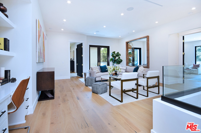 10 Bed Home for Sale in Encino, California