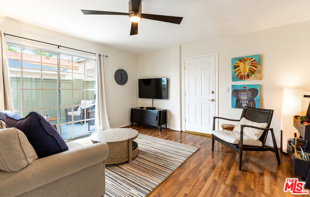 2210 HARRIMAN Lane, Redondo Beach, California 90278, 4 Bedrooms Bedrooms, ,2 BathroomsBathrooms,Residential,Sold,HARRIMAN,20544094