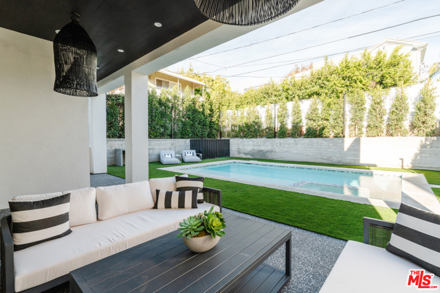 5 Bed Home for Sale in Pacific Palisades, California