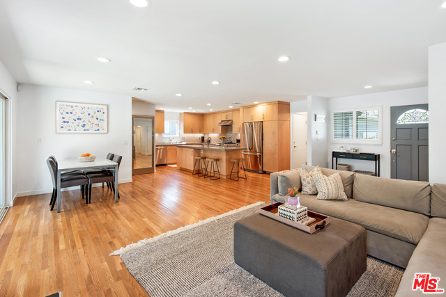 3 Bed Home for Sale in Encino, California