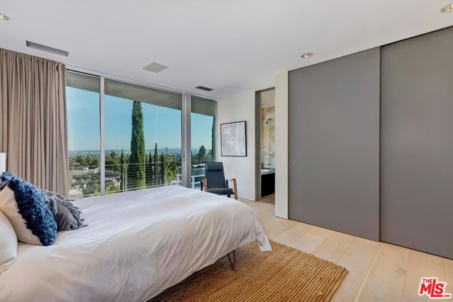 3 Bed Home for Sale in Los Angeles, California