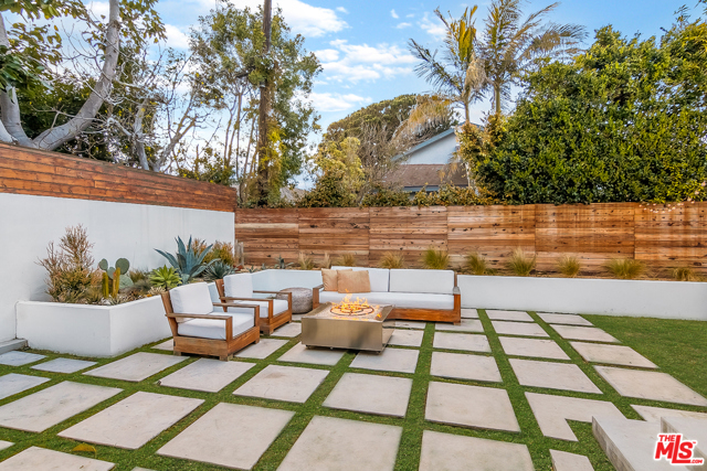 4 Bed Home for Sale in Venice, California