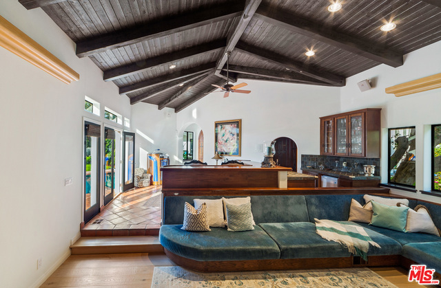 5 Bed Home for Sale in Malibu, California