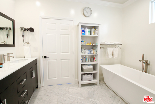 4 Bed Home for Sale in Studio City, California