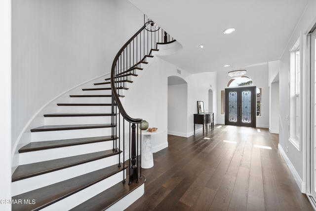 5 Bed Home for Sale in Thousand Oaks, California