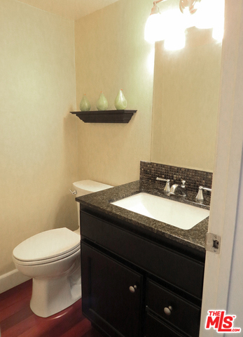 108 IRENA Avenue, Redondo Beach, California 90277, 2 Bedrooms Bedrooms, ,3 BathroomsBathrooms,Residential,Sold,IRENA,18322334