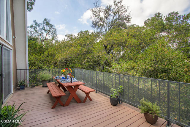 2 Bed Home for Sale in Calabasas, California