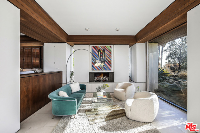 3 Bed Home for Sale in Los Angeles, California