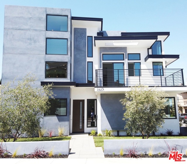 2423 Rockefeller Lane, Redondo Beach, California 90278, 5 Bedrooms Bedrooms, ,5 BathroomsBathrooms,Residential,Sold,Rockefeller,20581390