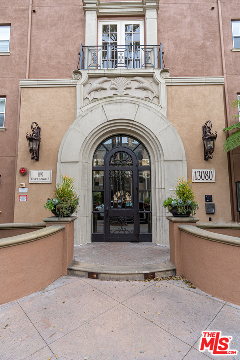 2 Bed Home for Sale in Playa Vista, California