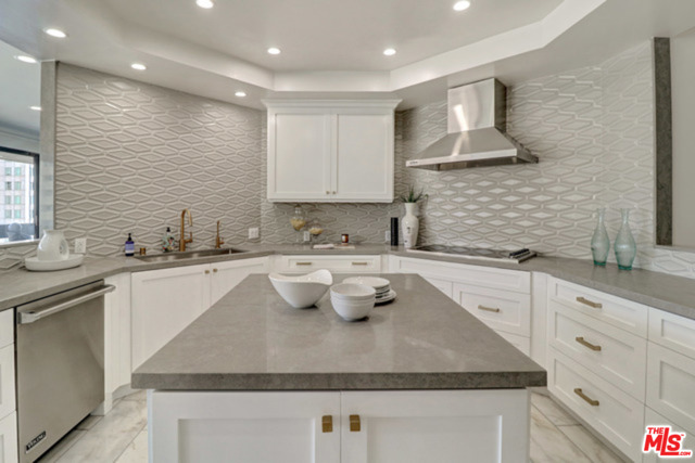 2 Bed Home for Sale in Los Angeles, California
