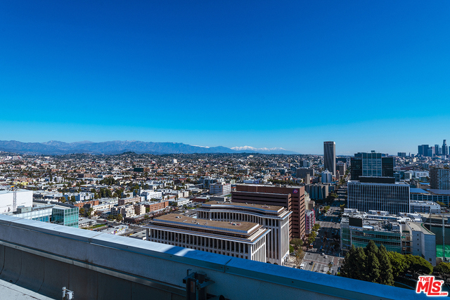 1 Bed Home for Sale in Los Angeles, California