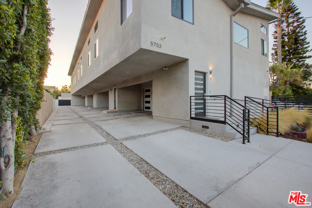  Income Home for Sale in North Hollywood, California