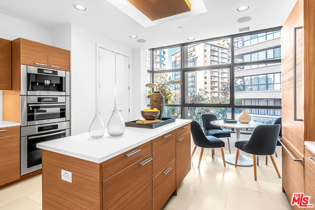 2 Bed Home for Sale in Los Angeles, California