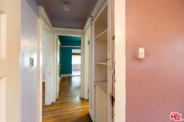  Income Home for Sale in Los Angeles, California