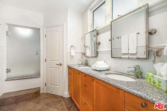 3 Bed Home for Sale in Sherman Oaks, California