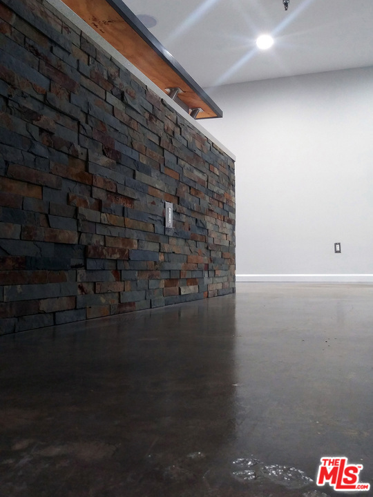 1 Bed Home for Sale in North Hollywood, California